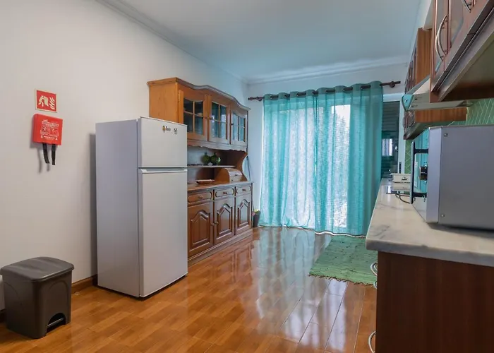 Casa Da Margarida - Area Privada Na Casa Da Anfitria 게스트하우스 Ponta Delgada